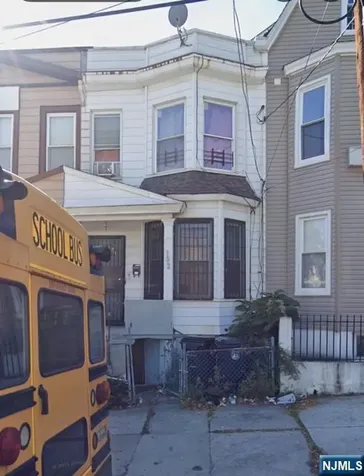 132 Chester Avenue Newark NJ 07104