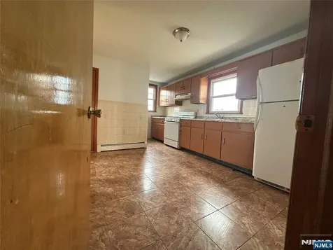 404 3rd Street Harrison NJ 07029