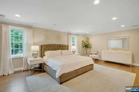 48 Hopper Farm Road Upper Saddle River NJ 07458