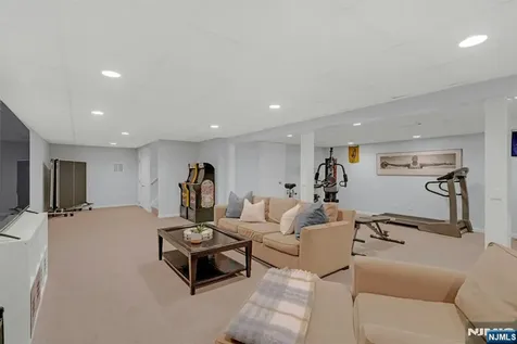48 Hopper Farm Road Upper Saddle River NJ 07458