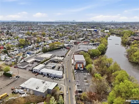 517 River Drive Garfield NJ 07026