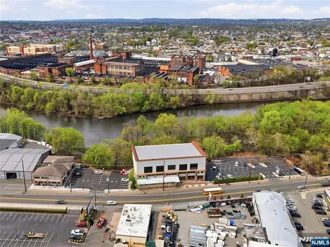 517 River Drive Garfield NJ 07026