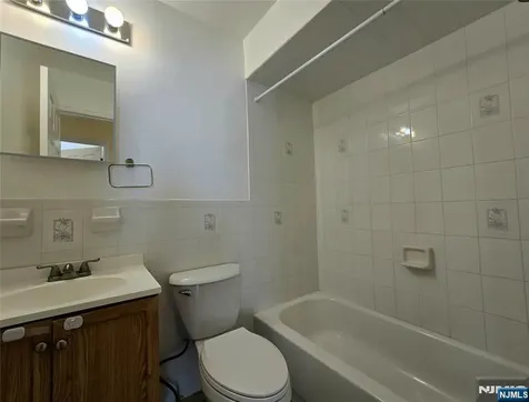 22 Wakeman Avenue Newark NJ 07104