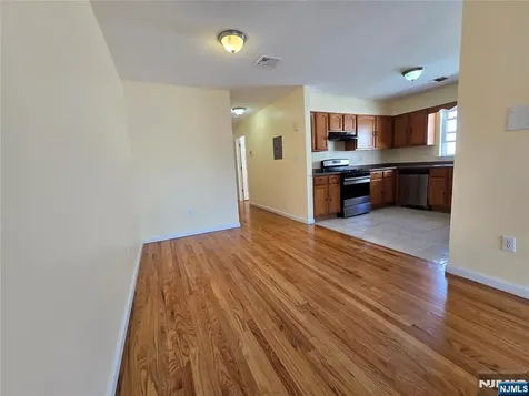 22 Wakeman Avenue Newark NJ 07104