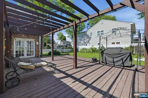 2 Lloyd Place Belleville NJ 07109