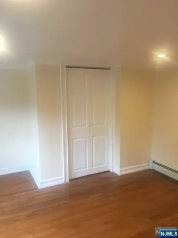 67 Chamberlain Avenue Elmwood Park NJ 07407