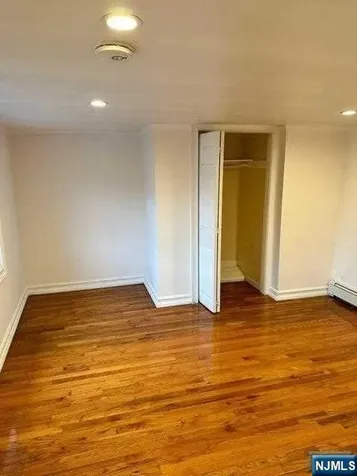 67 Chamberlain Avenue Elmwood Park NJ 07407