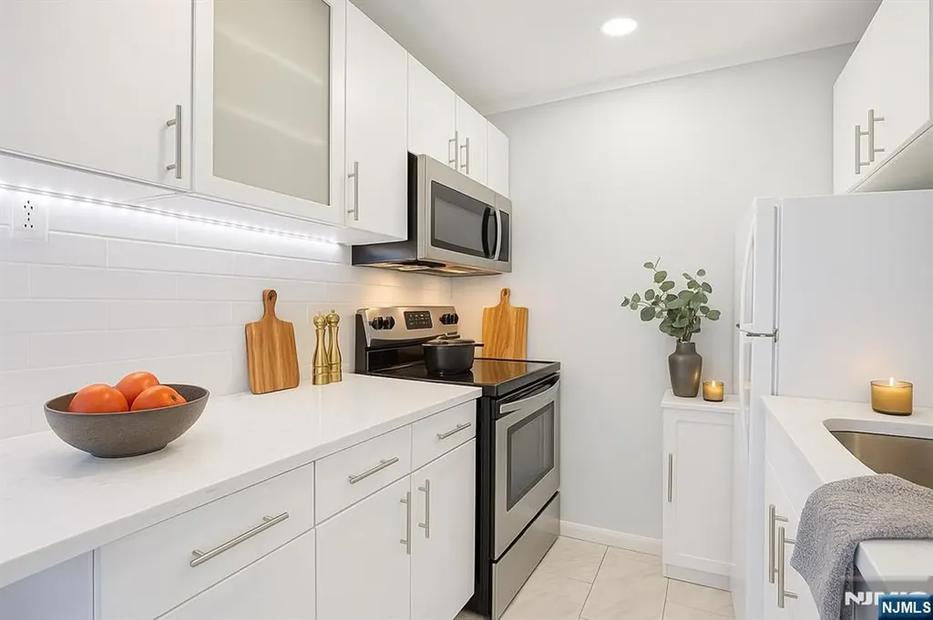 56 68th Street Guttenberg NJ 07093