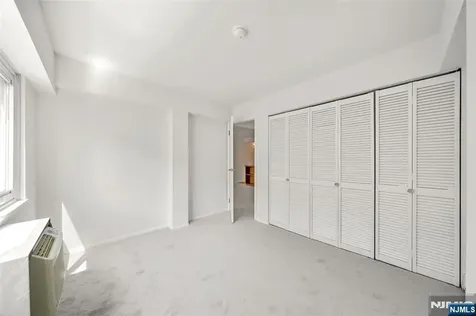 333 Grand Avenue Palisades Park NJ 07650