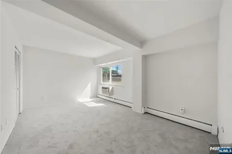 333 Grand Avenue Palisades Park NJ 07650