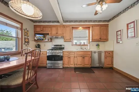 82 Kensington Avenue Norwood NJ 07648