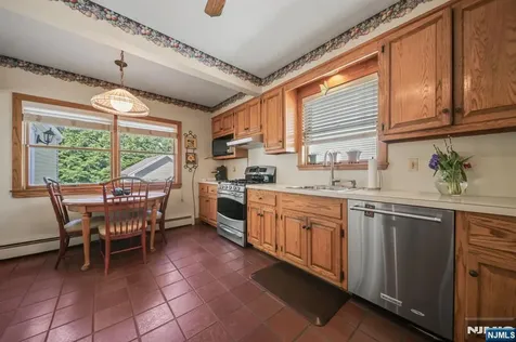 82 Kensington Avenue Norwood NJ 07648