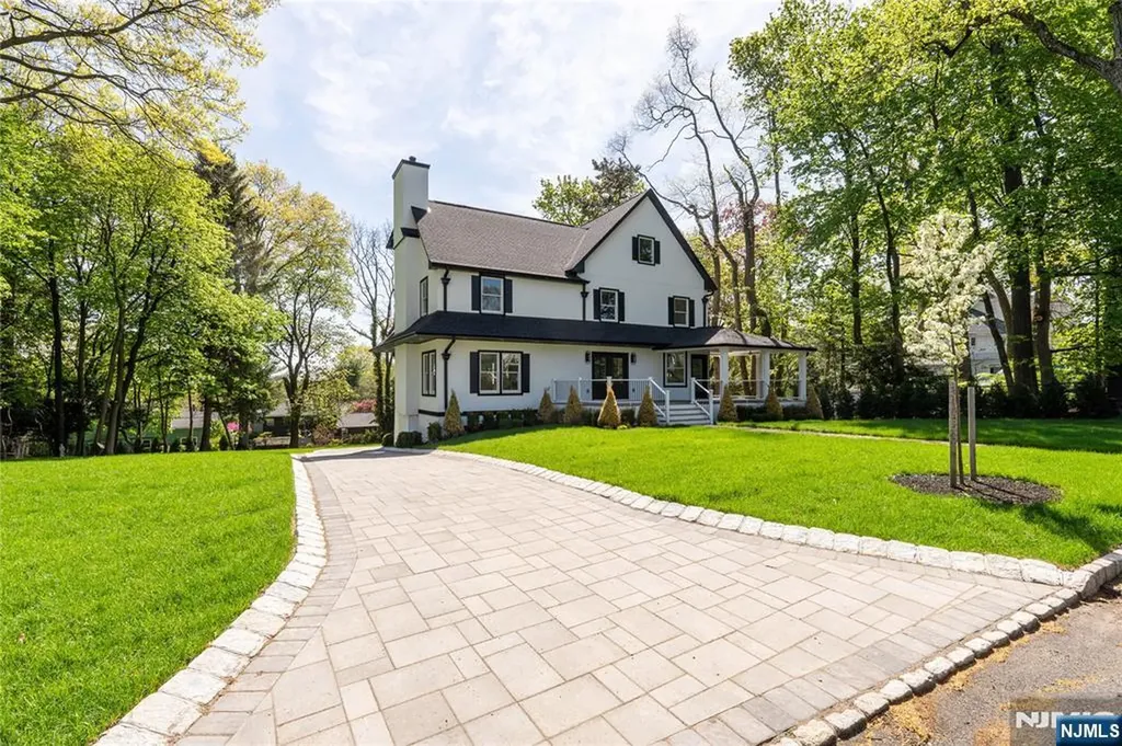 517 Park Street Montclair NJ 07043