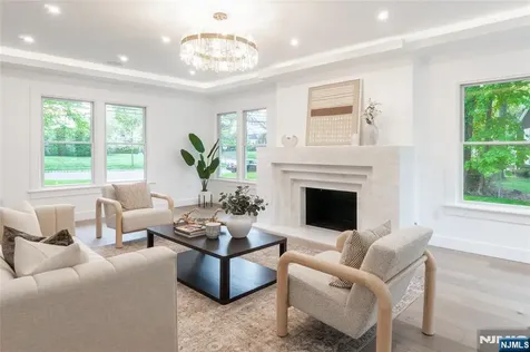 517 Park Street Montclair NJ 07043