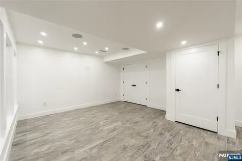 517 Park Street Montclair NJ 07043