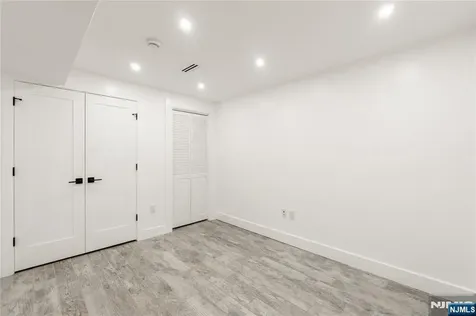 517 Park Street Montclair NJ 07043