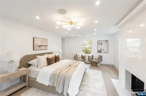 517 Park Street Montclair NJ 07043