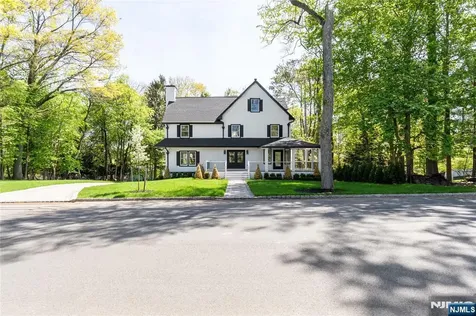 517 Park Street Montclair NJ 07043