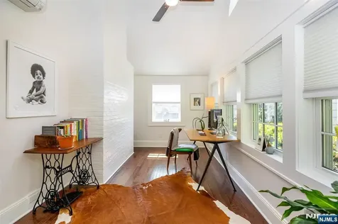 582 Highland Avenue Montclair NJ 07043