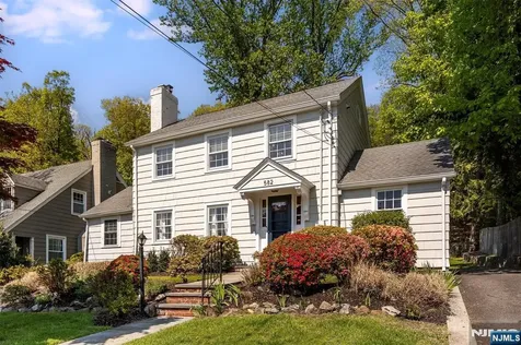 582 Highland Avenue Montclair NJ 07043