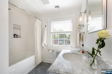 582 Highland Avenue Montclair NJ 07043