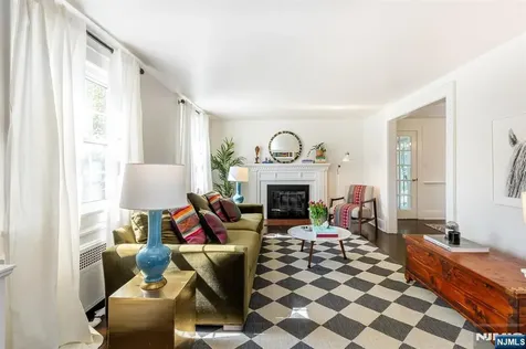 582 Highland Avenue Montclair NJ 07043