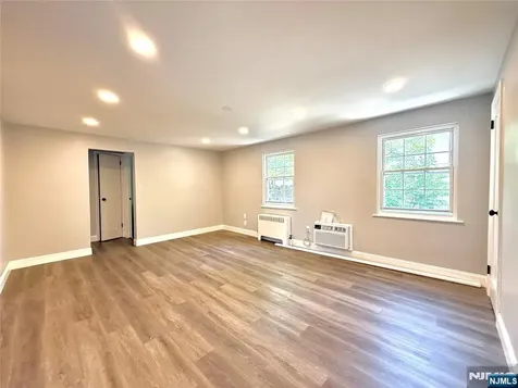 20 Clark Court Rutherford NJ 07070