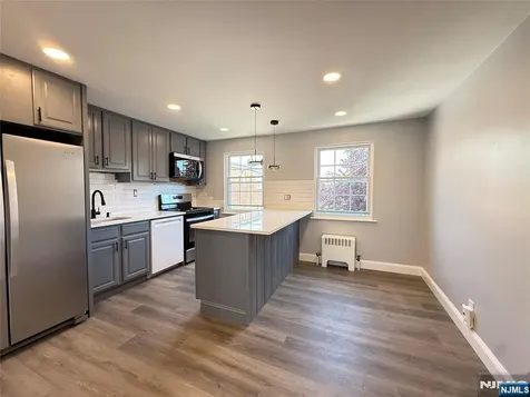 20 Clark Court Rutherford NJ 07070