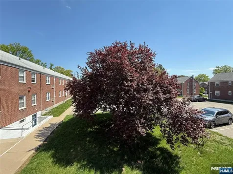 20 Clark Court Rutherford NJ 07070