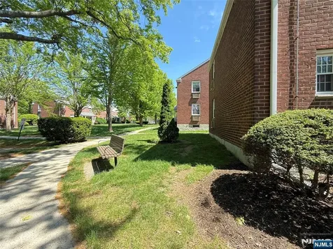 20 Clark Court Rutherford NJ 07070