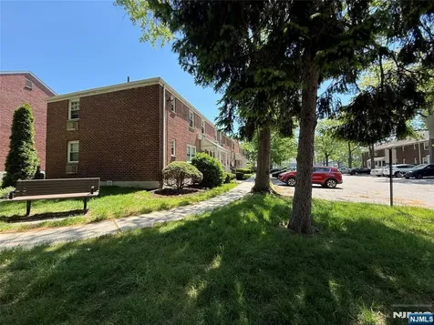 20 Clark Court Rutherford NJ 07070