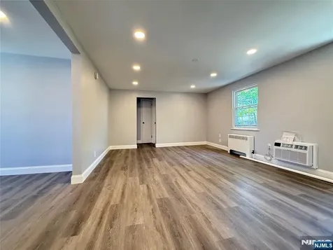 20 Clark Court Rutherford NJ 07070