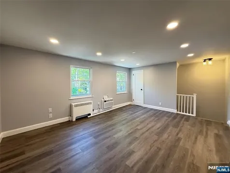 20 Clark Court Rutherford NJ 07070
