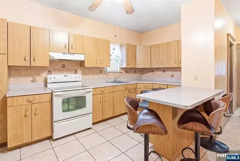 73-75 Knickerbocker Avenue Paterson NJ 07503