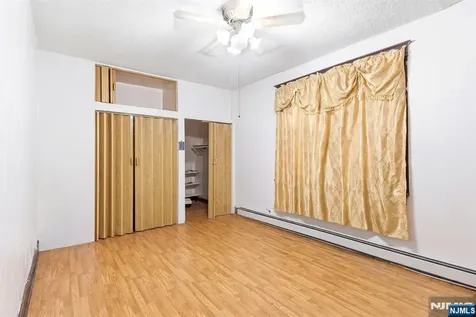 73-75 Knickerbocker Avenue Paterson NJ 07503