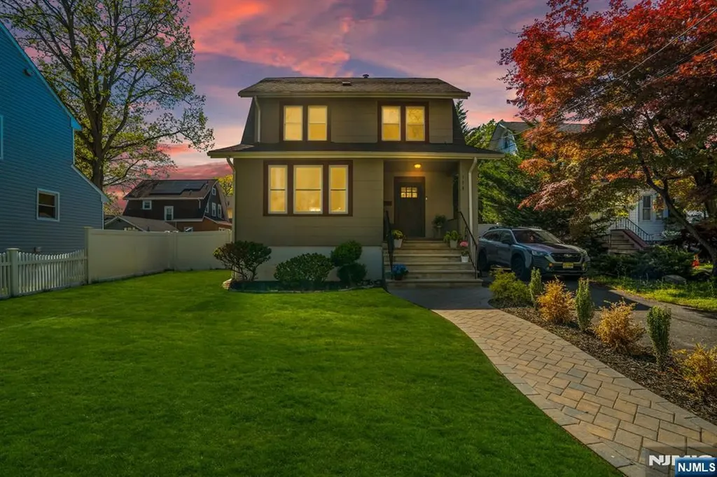 174 Morris Avenue Englewood NJ 07631