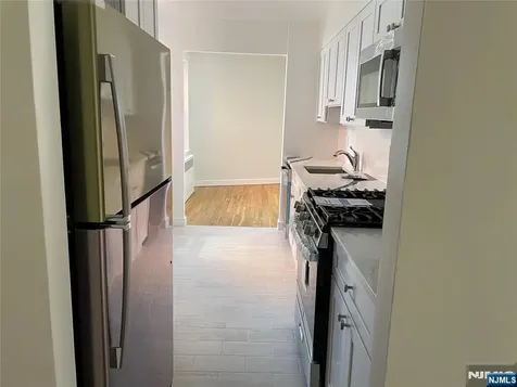 1541 Lemoine Avenue Fort Lee NJ 07024