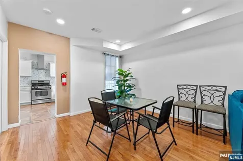 37 Emmet Newark NJ 07114