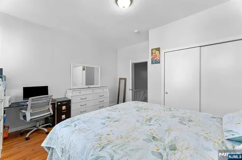 37 Emmet Newark NJ 07114