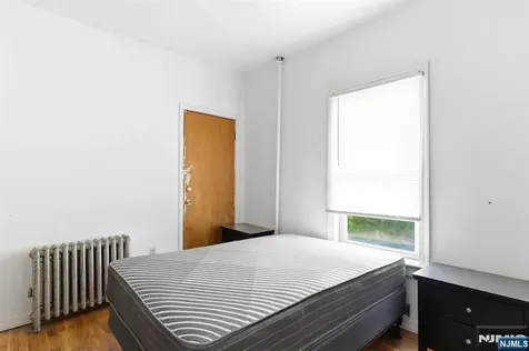 464-466 Summer Avenue Newark NJ 07104