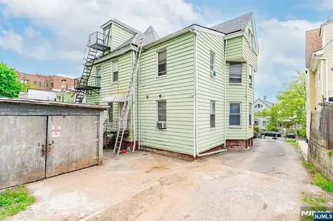 464-466 Summer Avenue Newark NJ 07104