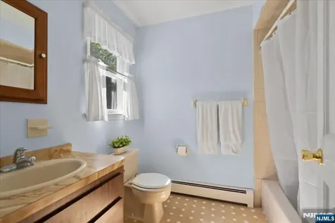 74 Van Blarcom Lane Wyckoff NJ 07481