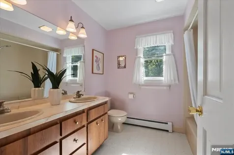 74 Van Blarcom Lane Wyckoff NJ 07481