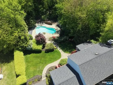 74 Van Blarcom Lane Wyckoff NJ 07481