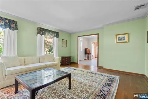 74 Van Blarcom Lane Wyckoff NJ 07481