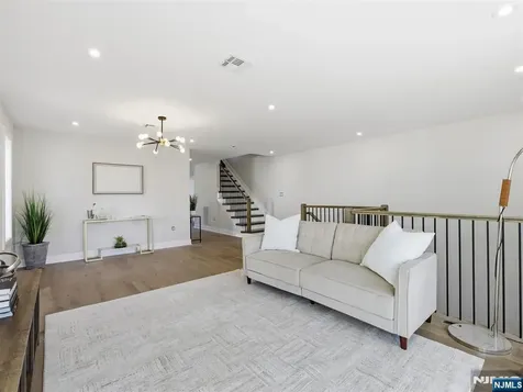 138-140 Weigands Lane Secaucus NJ 07094