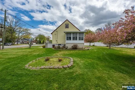 1045 Preakness Avenue Wayne NJ 07470