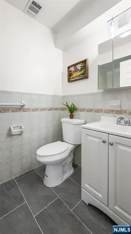 148 Munn Avenue East Orange NJ 07017