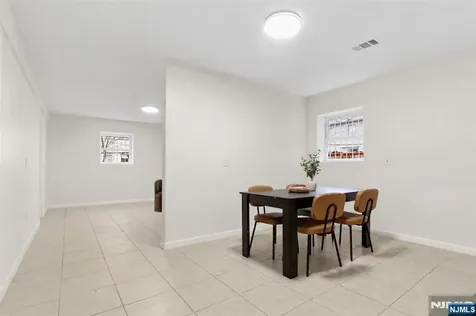 148 Munn Avenue East Orange NJ 07017