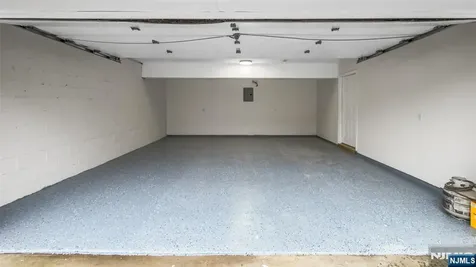 148 Munn Avenue East Orange NJ 07017